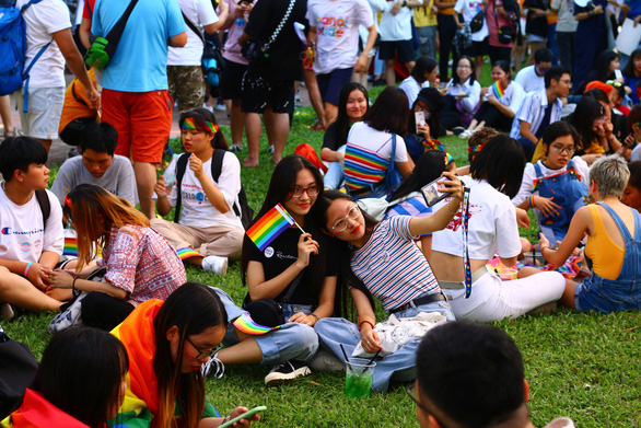 Can thiệp y tế để được công nhận chuyển giới: Quyền tự quyết về cơ thể?