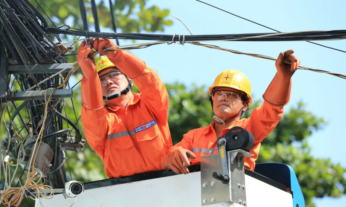 Mất cân đối cung cầu điện: Đi tìm giải pháp