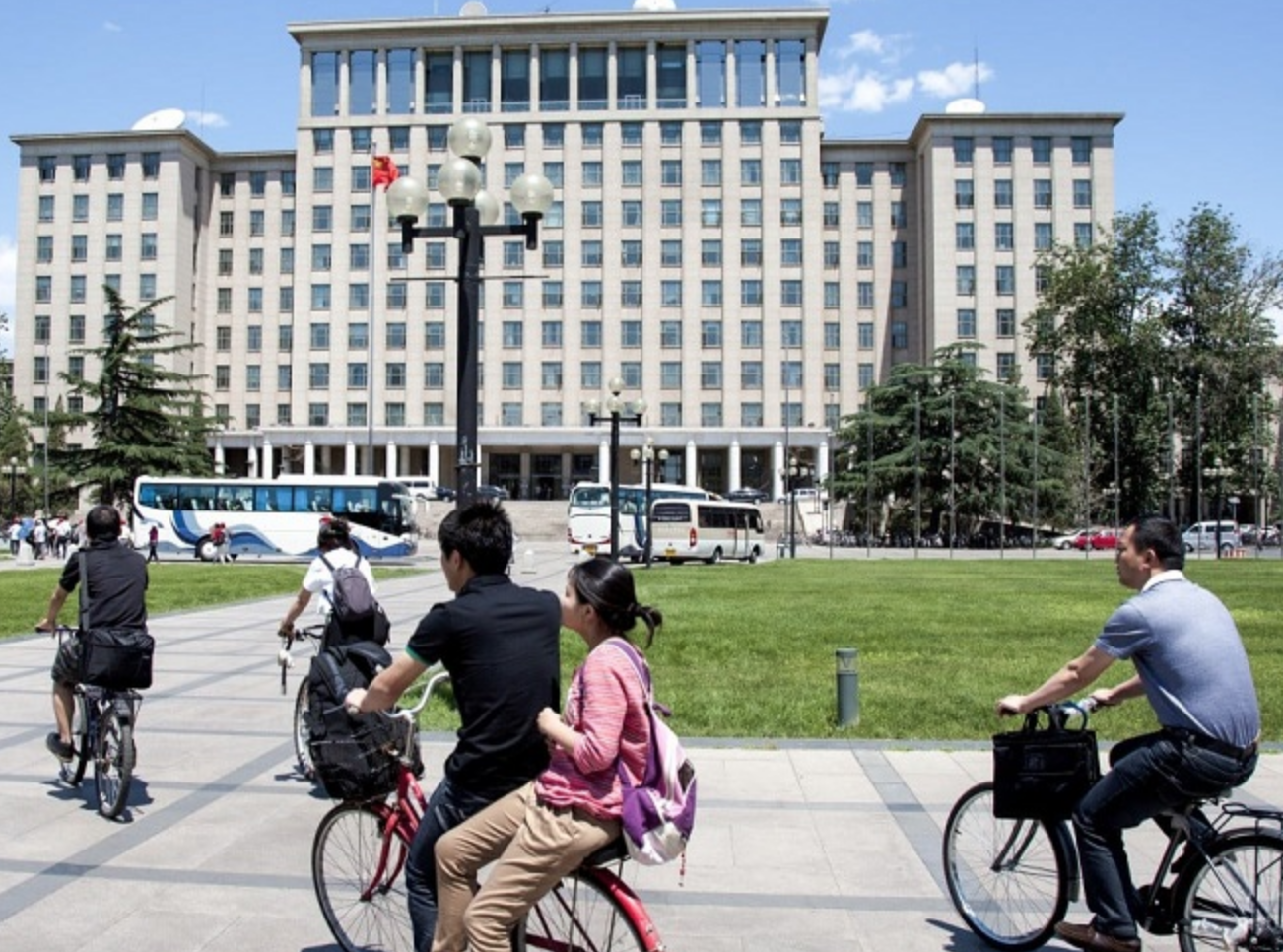 Xếp hạng nguồn thu từ nghiên cứu của các trường