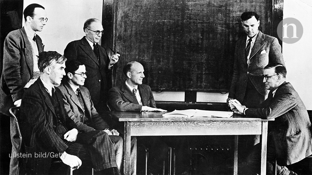 Lập bản đồ mối quan hệ của các nhà khoa học trong dự án Manhattan