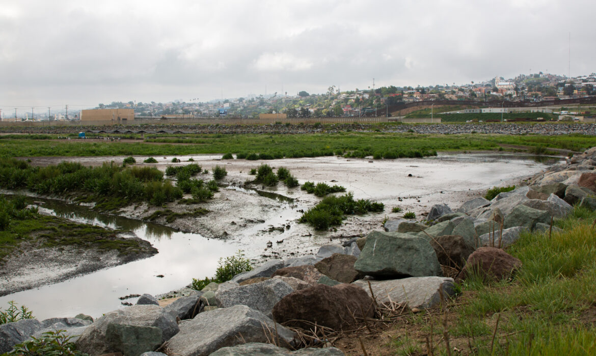 Nước sông ô nhiễm ảnh hưởng đến chất lượng không khí