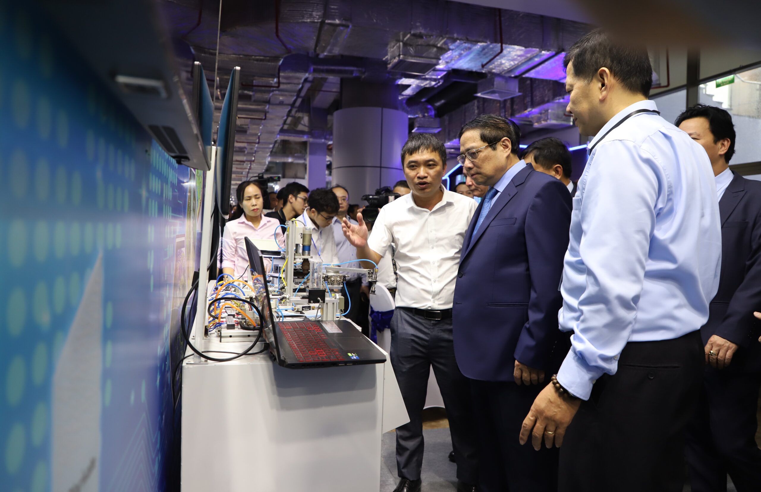 Thiếu niềm tin, khoa học không thể cất cánh