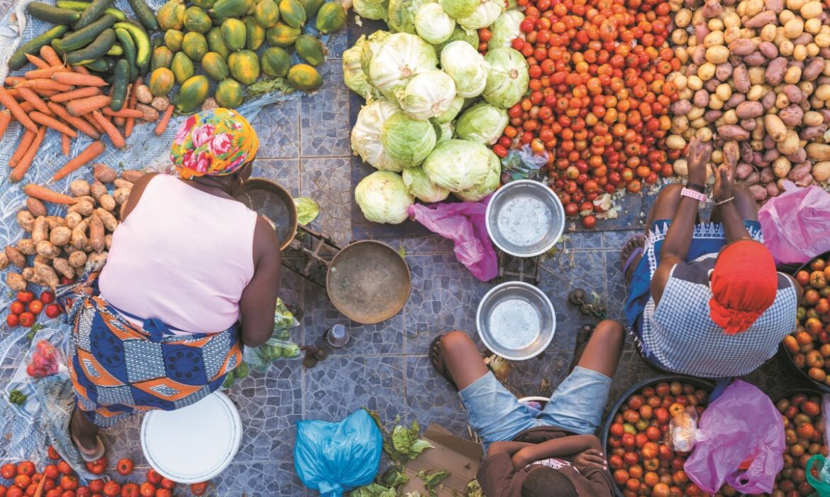 Những ai có thể mua được thực phẩm lành mạnh?